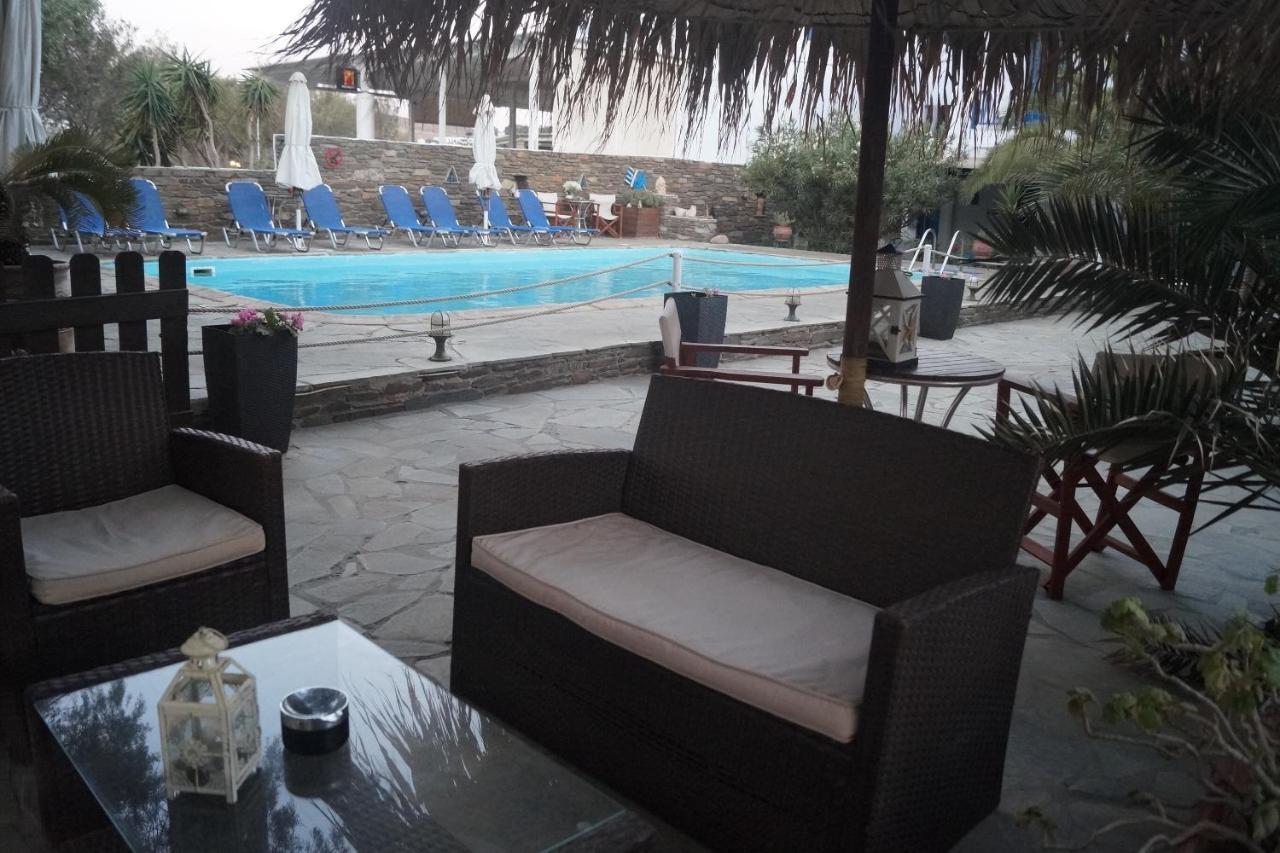 Tinos Apartments Zalonis อาจิออส ไอออนนิส ภายนอก รูปภาพ